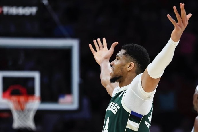 字母哥堅守密爾沃基:短期內(nèi)無意離隊開啟新征程 字母哥堅守密爾沃基:短期內(nèi)無意離隊開啟新征程