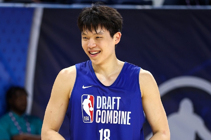 楊瀚森完成森林狼實訓,沖擊 NBA 之路再進一步 楊瀚森完成森林狼實訓,沖擊 NBA 之路再進一步
