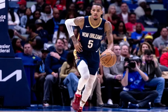 穆雷直言在鵜鶘未獲任何支持,球隊(duì)內(nèi)部矛盾浮出水面 穆雷直言在鵜鶘未獲任何支持,球隊(duì)內(nèi)部矛盾浮出水面