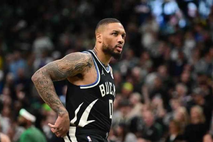  雄鹿用延伸條款裁掉利拉德，背后是無奈與現實的抉擇