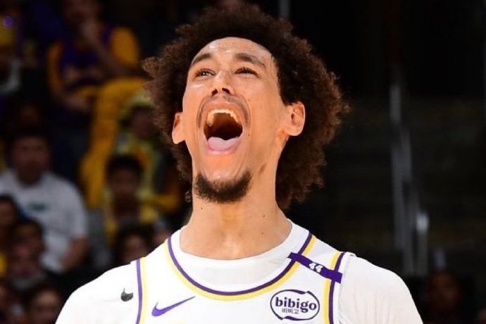 海斯獲交易否決權(quán),背后深意與影響幾何 海斯獲交易否決權(quán),背后深意與影響幾何