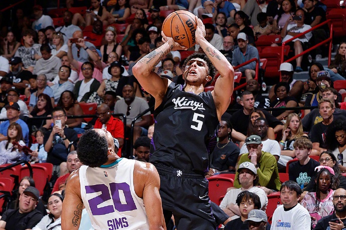 黃蜂斬獲隊史首個夏季聯賽冠軍，克努佩爾閃耀賽場