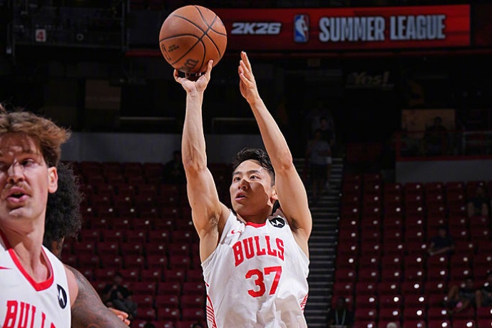 河村勇輝新賽季身披 8 號，續寫公牛 8 號傳奇篇章