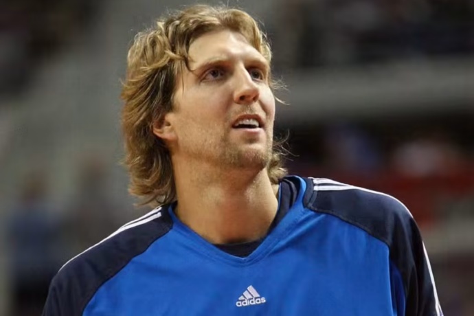 諾維茨基拒接百萬手表代言:直言自己對佩戴多年的手表十分滿意 諾維茨基拒接百萬手表代言:直言自己對佩戴多年的手表十分滿意