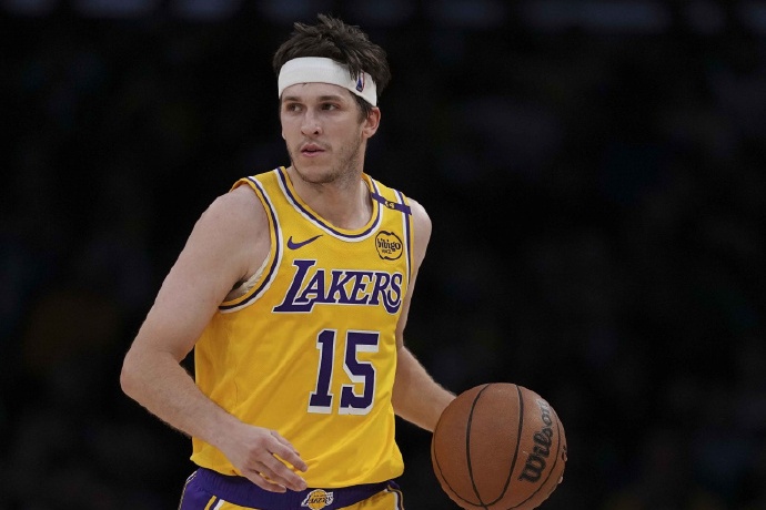 里夫斯預計高薪續約,攜手東契奇劍指巔峰 里夫斯預計高薪續約,攜手東契奇劍指巔峰