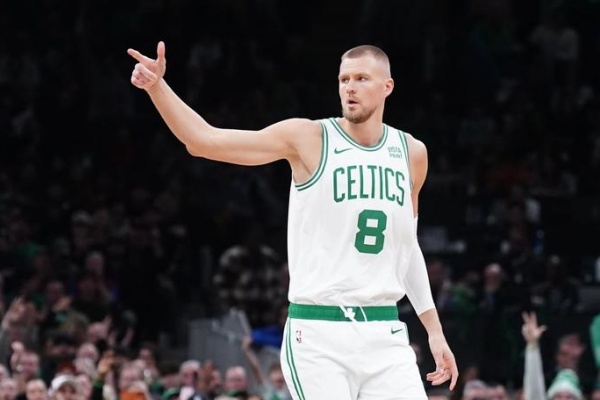 波爾津吉斯買斷加盟快船:底薪賭冠背后的風險與機遇 波爾津吉斯買斷加盟快船:底薪賭冠背后的風險與機遇