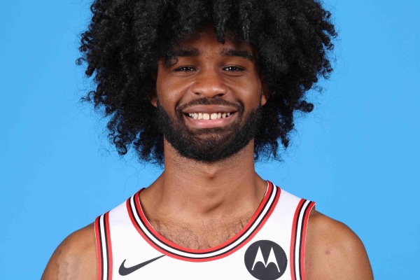 湖人欲用里夫斯換公牛核心科比-懷特:雙星對決,誰能成為紫金軍團新引擎? 湖人欲用里夫斯換公牛核心科比-懷特:雙星對決,誰能成為紫金軍團新引擎?