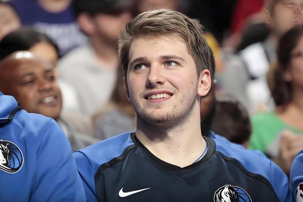 湖人總裁佩林卡談東契奇國家隊出戰:支持與擔憂并存 湖人總裁佩林卡談東契奇國家隊出戰:支持與擔憂并存