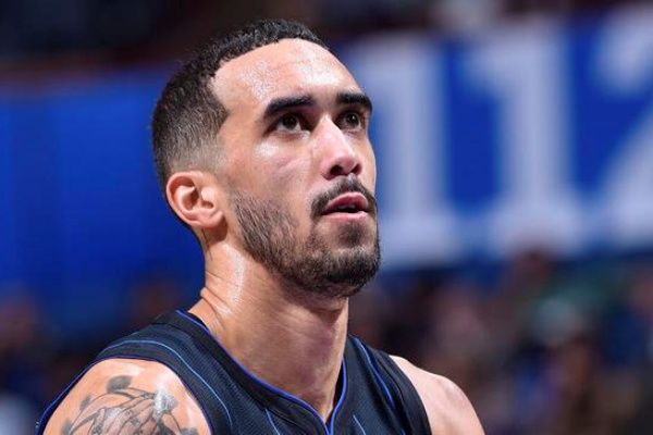 廣東男籃接近簽約奎因:前火箭鋒線的CBA救贖之旅 廣東男籃接近簽約奎因:前火箭鋒線的CBA救贖之旅