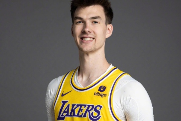 魔術官宣簽下四名訓練營球員Exhibit10合同構建陣容深度 魔術官宣簽下四名訓練營球員Exhibit10合同構建陣容深度