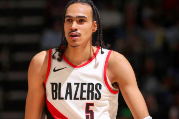 班頓的十字路口:自由球員的NBA堅守與海外選項 班頓的十字路口:自由球員的NBA堅守與海外選項